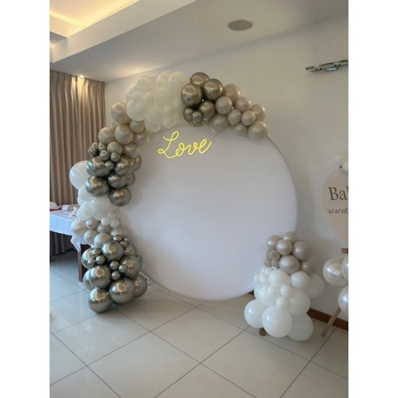 Ścianka Love na kole